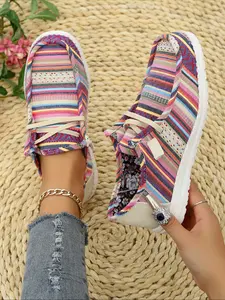 Autumn New Ethnic Style Floral Stripe Patchwork Slip-On Loafers, Lace-Up Flat Round Toe Women's Shoes for Home Office Outdoor Wear Patchwork Walking Shoes, Slip On Footwear