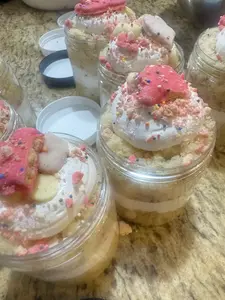 Animal Cookie Cake Jar - Homemade Funfetti Cake with Marshmallow Fluff Buttercream, Animal Cookies & White Chocolate, Perfect Snack for Sweet Treat Lovers