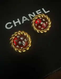 Pre-owned Chanel Vintage 1990 Red Gripoix Glass & Rhinestone Clip On Earrings – 24k Gold Plated, Made in France