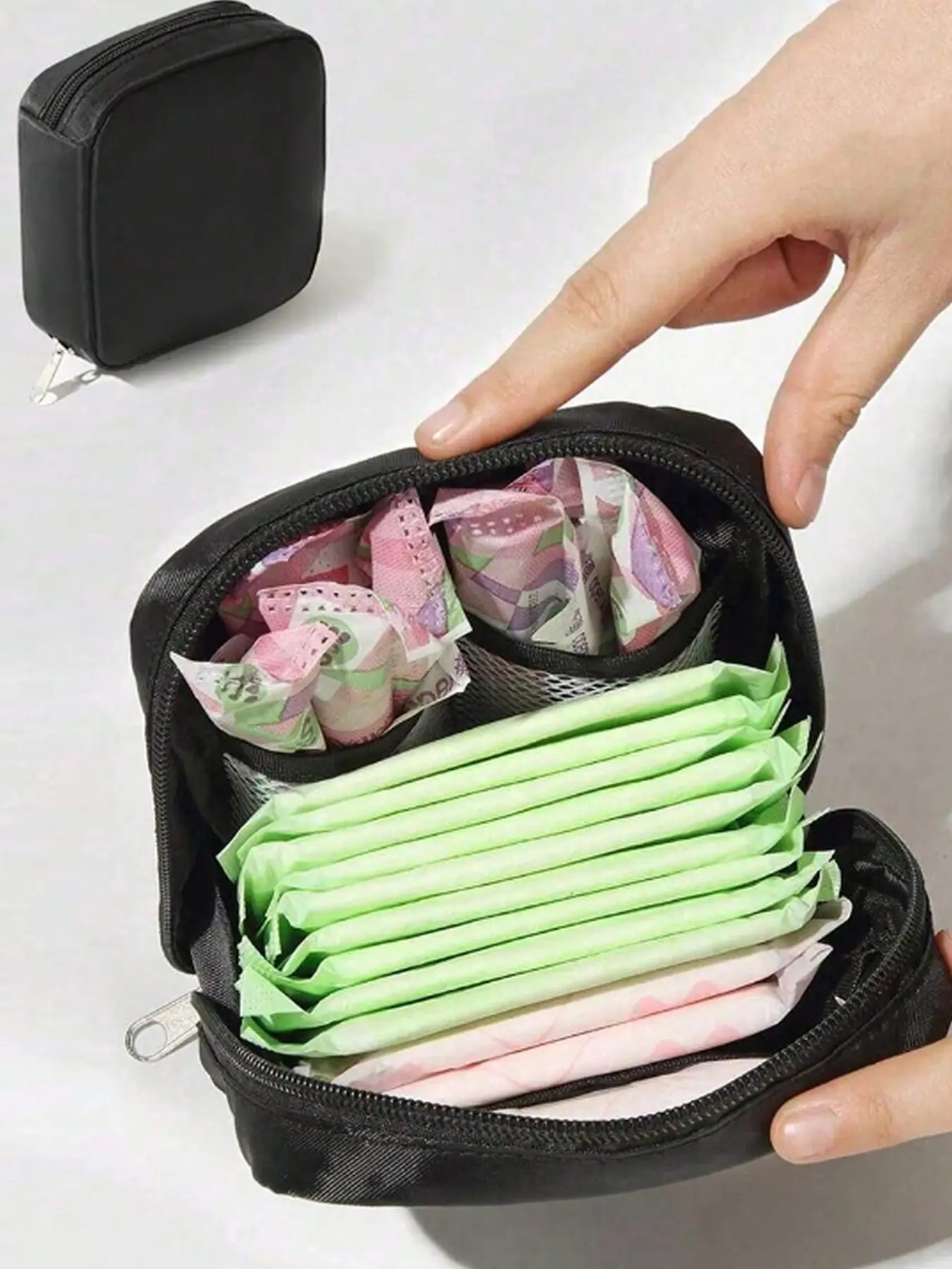 Niche design mini sanitary napkin storage bag, travel storage bag, portable classification sanitary napkin storage bag, small and exquisite fashion all-match light color, gentle and suitable for daily commuting, traveling, etc., Zipper Pouches