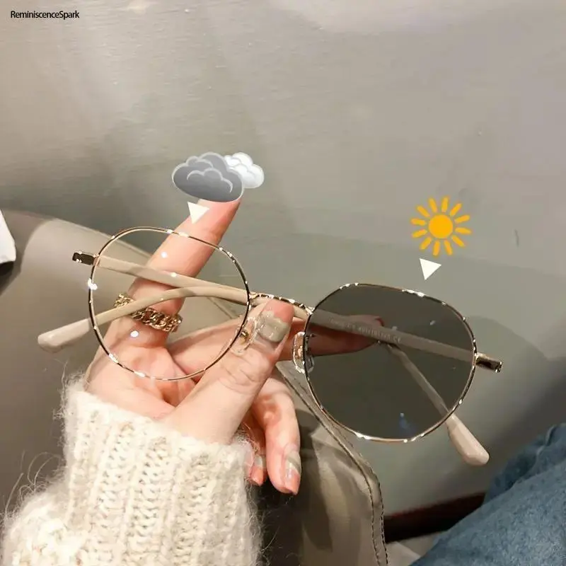 Women's Vintage Cat-Eye Photochromic Eyeglasses - Metal Frame, Lightweight Light-Sensitive Lenses - Sports & Outdoor Sunglasses for Driving, OOTD, Daily Wear - Women's Accessories