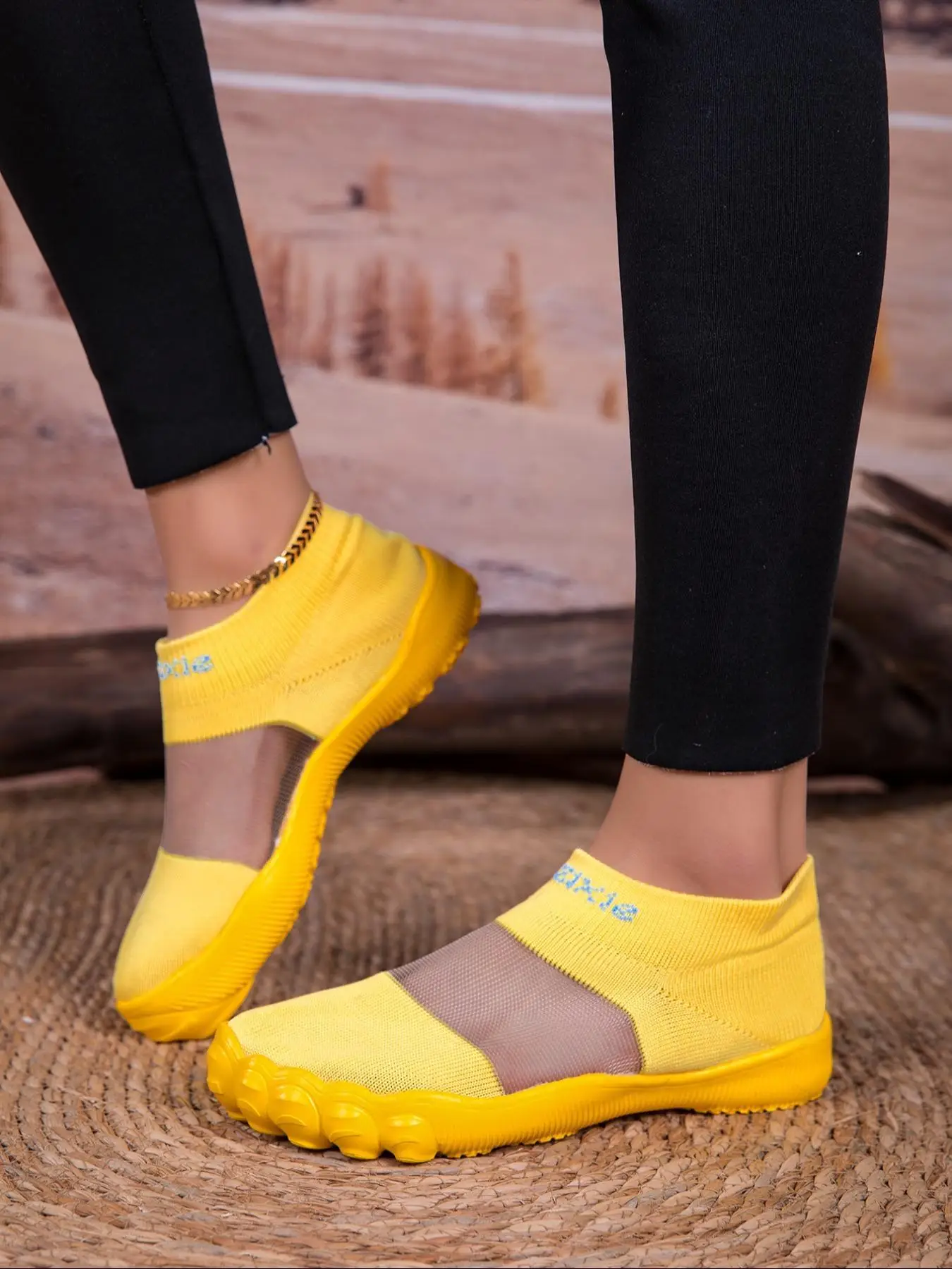 Women's Solid Color Breathable Comfortable Sports Shoes, Casual Wide Toe Box Minimalist Sneakers, Lightweight Breathable Running Shoes for Outdoor Act