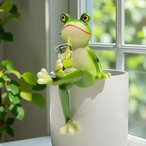Cute Resin Juice Frog Statue - Natural Look Home Decor Figurine, Frog Shape Ornament for Outdoor Courtyards, Indoor Flower Pots, Ideal Gift for Gardening Enthusiasts