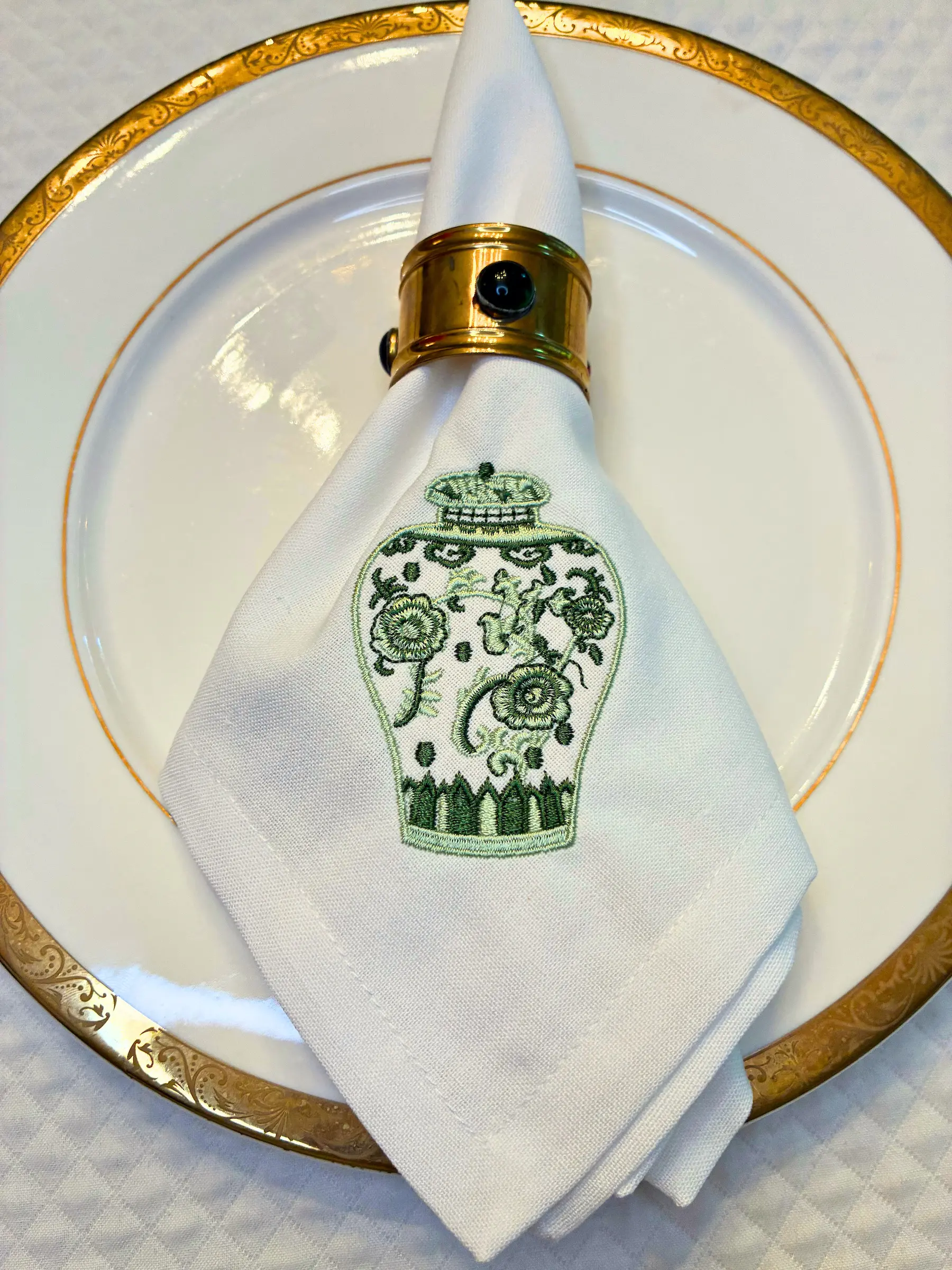 Green Chinoiserie Ginger Jar Embroidered Linen and Cotton Dinner Napkins
