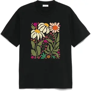Vintage Wildflower Print Short-Sleeve Lady Top, Elegant Floral Style T-Shirt, Ideal Gift for Women