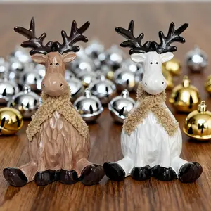 Nordic Creative Fun Sitting Reindeer Living Room Desktop Home Decoration Christmas Resin Craft Ornament