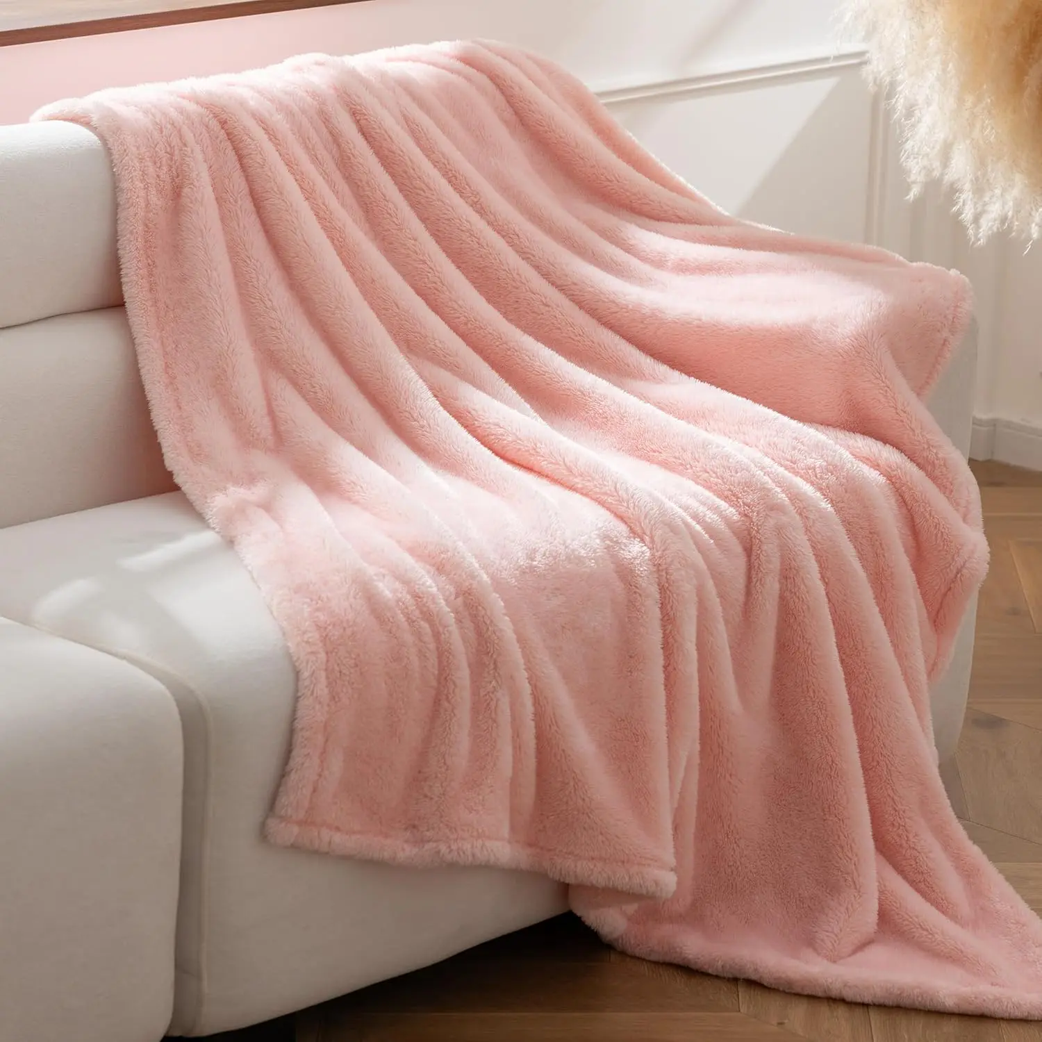 Double-Pile Fluffy Fleece Blanket, Ultra Soft Plush Cozy Throw Blanket, Warm Lightweight All-Season Blanket for Bed, Couch, Sofa, Dorm & Travel, Soft Textured Home Decor Blanket, Throw / Twin