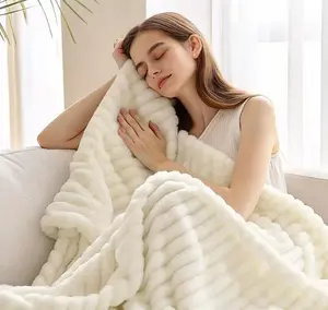 【Only one gift per customer】OOSWIFT Faux Fur Throw Blanket Luxury Lightweight Cozy Soft Throw for Couch Bed or Chair Hypoallergenic Machine Washable Double-Sided Fluffy Blanket Home Decor