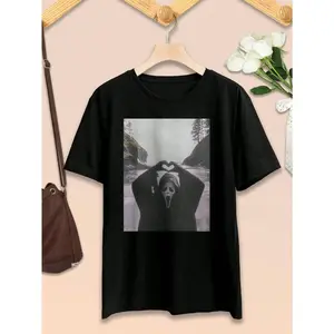 Funny Ghostface Halloween T-Shirt For Women Vintage 90s Scary Movie Character Tee Ladies Graphic Tee