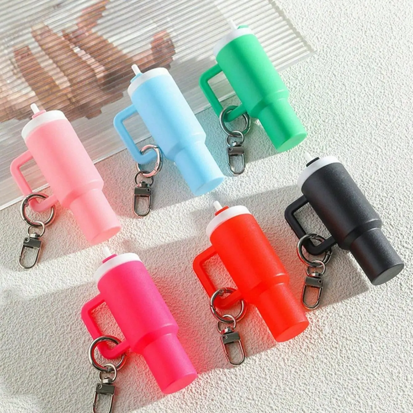 Mini Tumbler Trendy Cute Keychain, 1 Count Versatile Key Ring for Lipstick & Accessories, Stylish Bag Charm, Keychain For Bags, for Backpacks, Car Keys, Gym, Travel