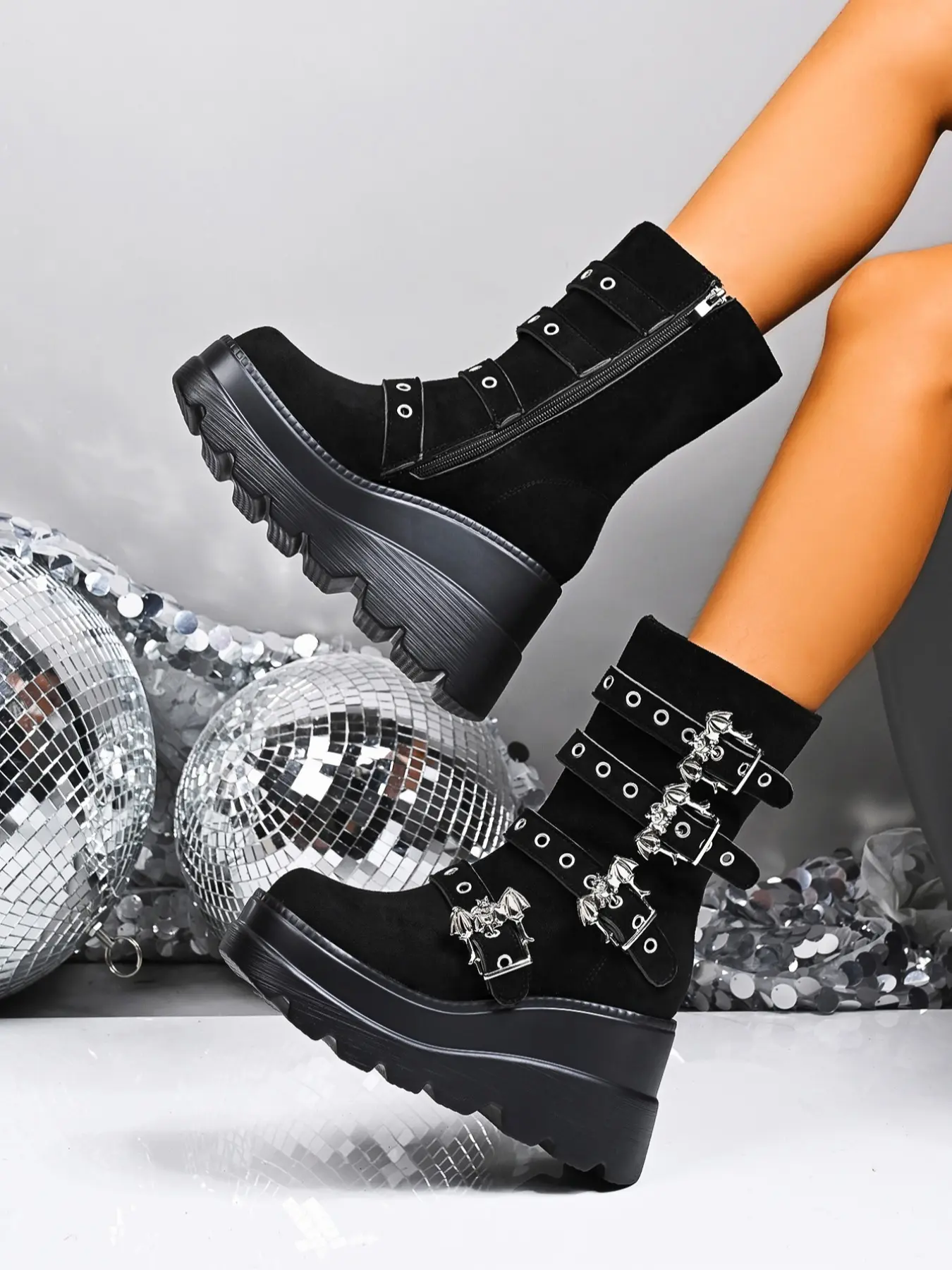 Gothic Platform Ankle Casual Boots for Women, Bat Buckle, Combat Boots, Solid Color Boots, Thick Heeled Boots, Zipper, Round Toe, Thick Heel, Punk High Heels, Motorcycle Boots