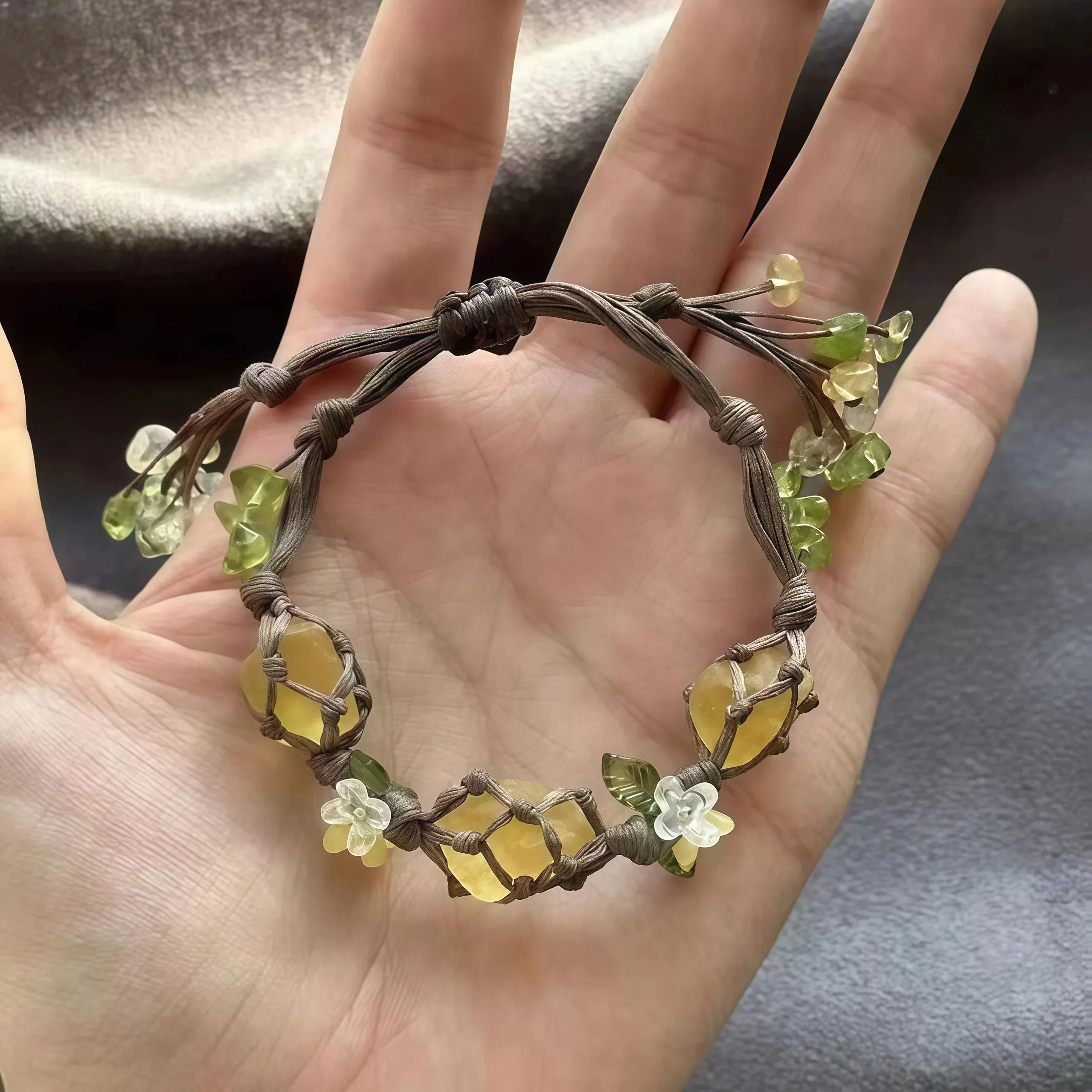 Natural Fluorite Macrame Bracelet with Geometric Plant Floral Tree Design, Hand-Woven Adjustable Unisex Daily Jewelry, Exquisite Plant Floral Element, Handcraft, Hand Woven Macrame Rope, Geometric Tree Shape, Gentle And Glossy Texture, Osmanthus Tree