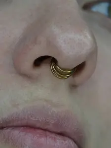 316L Stainless Steel Three-Layer Seamless Nose Ring, Unisex Closure Design, Ideal for Daily Wear, Parties, and Vacations, Septum Piercing, Septum Clicker