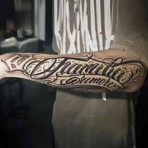 6 Large Herbal Tattoo Stickers, Including Three Mexican Style Calligraphy, Devil and Other Elements, and 2 Random Designs Lasting 7-15 Days, Waterproof and Anti-Friction, Realistic Effect, Suitable for People Who Don't Want Tattoo Pain