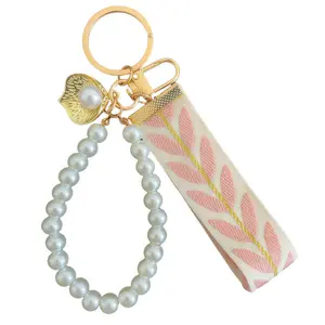 Faux pearl keychain, leaf and shell design keychain, for women and girls, daily clothing and accessories for keychains, birthday gifts for keychains keyring keychain collection keychain holder uk keychains