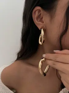 Vintage Geometric Twisted Irregular Metal Round Wave Earrings, Unique Design Ear Accessories, Statement Earrings, Perfect for Stylish, Trendy Jewelry