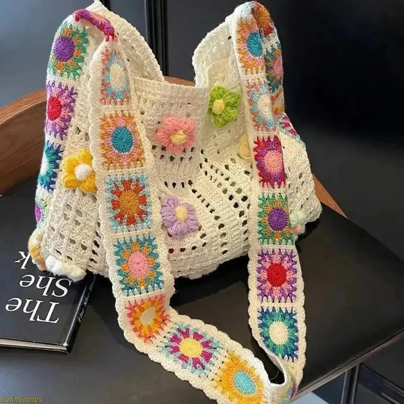 Women's Vintage Floral Patchwork Messenger Bag - Bohemian Colorblock Crossbody with Button Closure, Casual Lightweight Fabric Shoulder Option, Hand Wash Only for Shopping & Daily Outdoor Use, Everyday Shoulder Bag, Fashionable Casual Bag