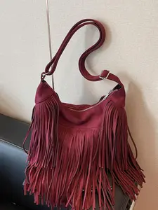 Trendy one-shoulder saddle bag, versatile tassel one-shoulder crossbody bag, textured one-shoulder commuter bag, suitable for daily matching, commuting, Fringe Hobo Bag, Stylish Crossbody, Hobo Crossbody Bags