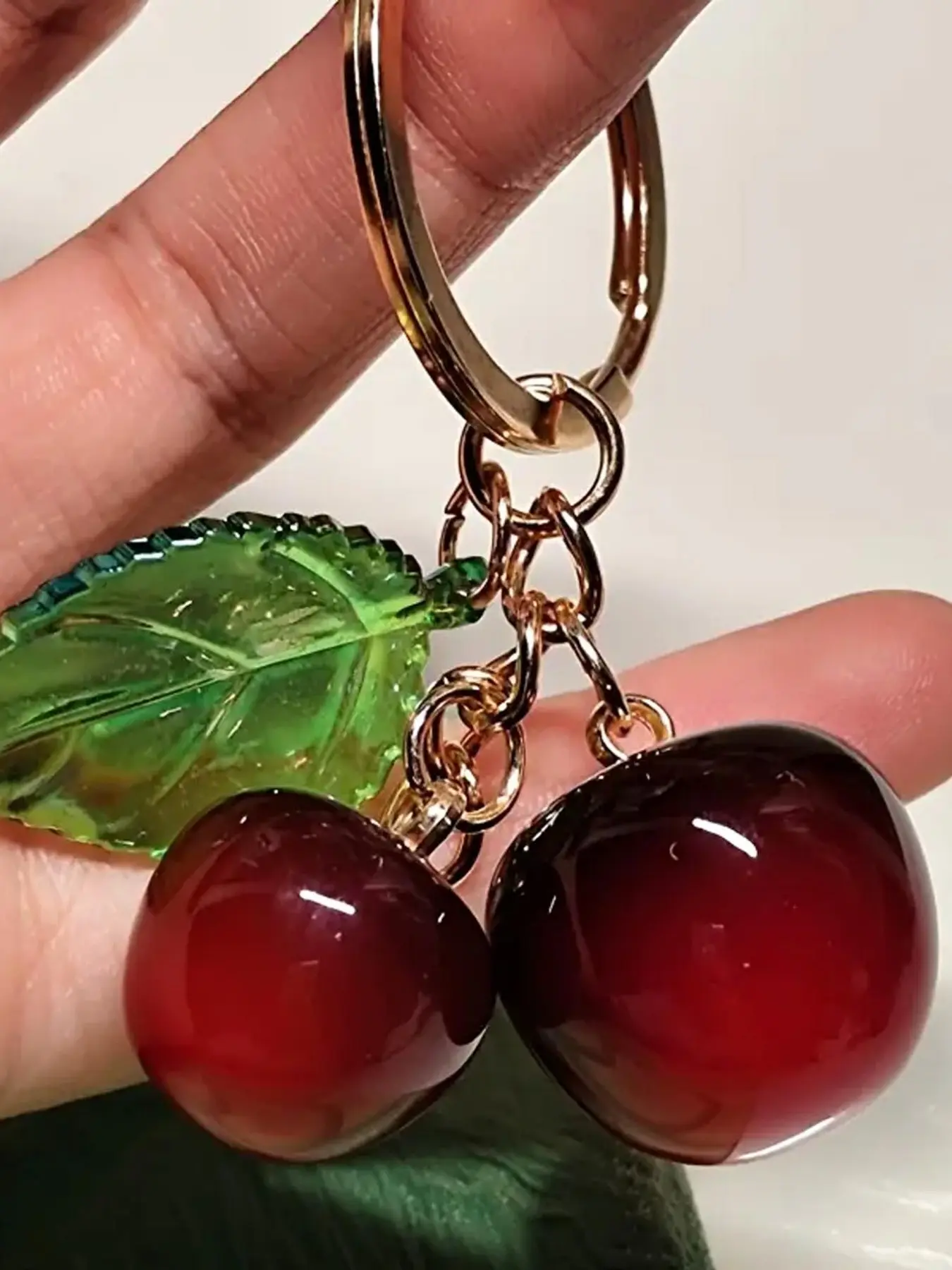 1pc Realistic Cherry Keychain with Translucent Green Leaves & Red Fruit Charms - Women's Keychain, Gift for Women& Girls, Golden Ring Clasp Suitable for Backpacks, Wallets, Purses - Cute Portable Keychain Accessory Key Accessories