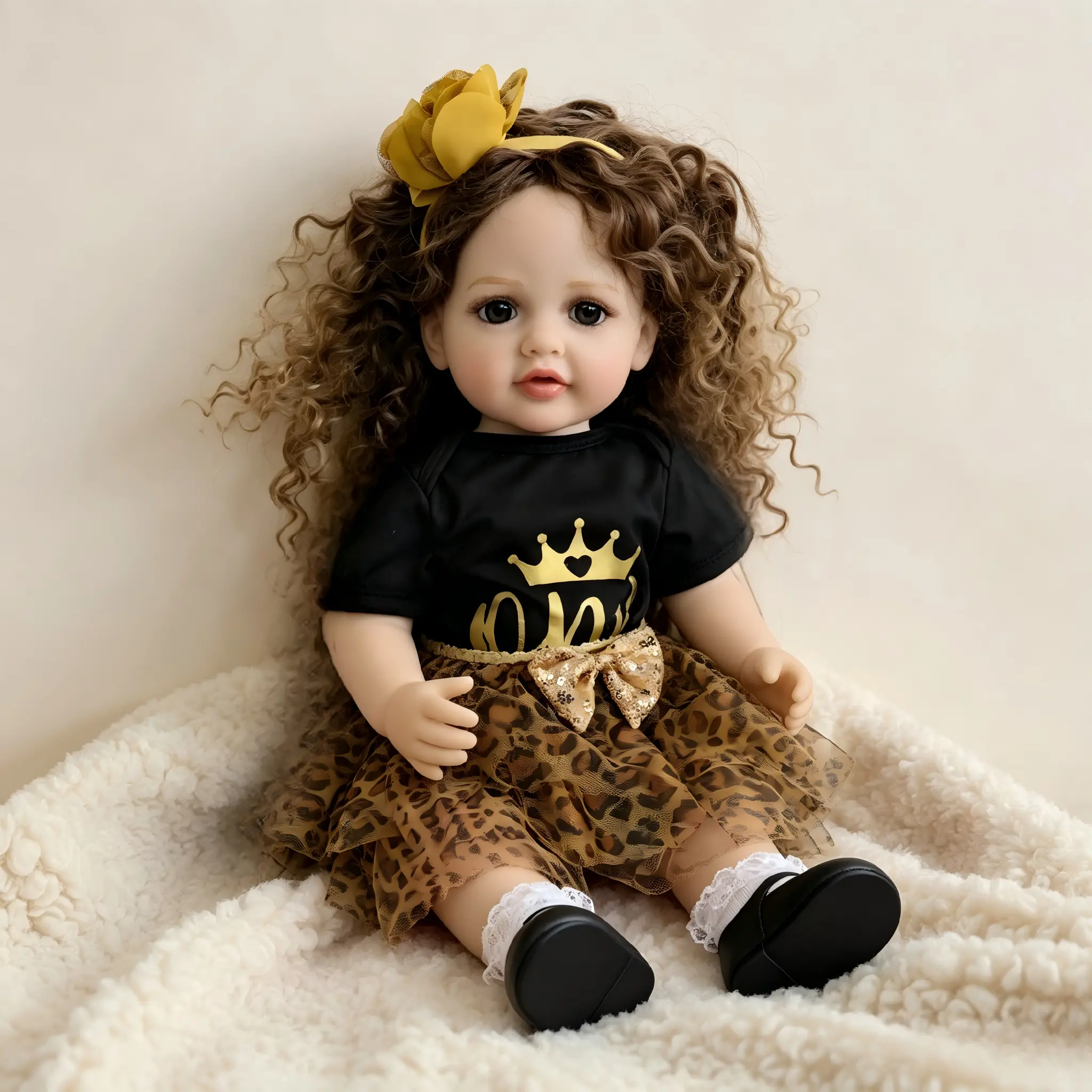 Reborn Baby  Dolls Girl 22 Inch 55cm Betty Dolls Full Vinyl Body Lifelike Reborn Baby Doll with Long Hair Anatomically Correct Realistic Newborn Toddler Cute Gift Christmas New Year Birthday Present Collector Gift Smart Dolls