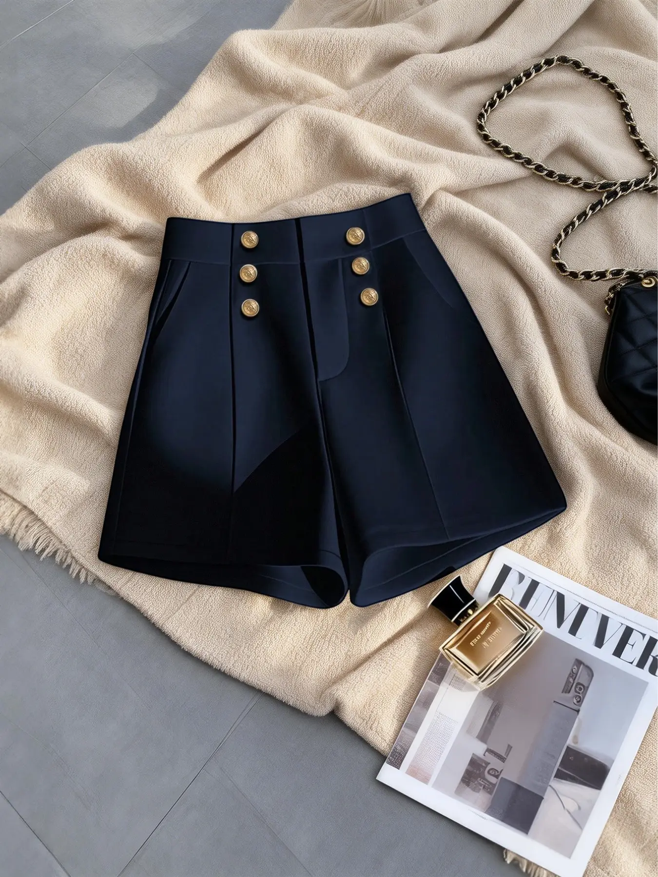 Women's Fashion Elegant Simple Decorative Button A-Line Pocket Versatile Solid Color Fitted Shorts, Casual Everyday Summer Wear, Ladies Clothing, Bottoms