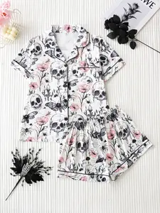 Women's Skull Floral All-Over Print Pajama Set, Pajamas, Fitted Sporty Style, Short Sleeve Button-Up Top & Loose Comfortable Shorts, Dark Theme Gothic Sleepwear, Loungewear