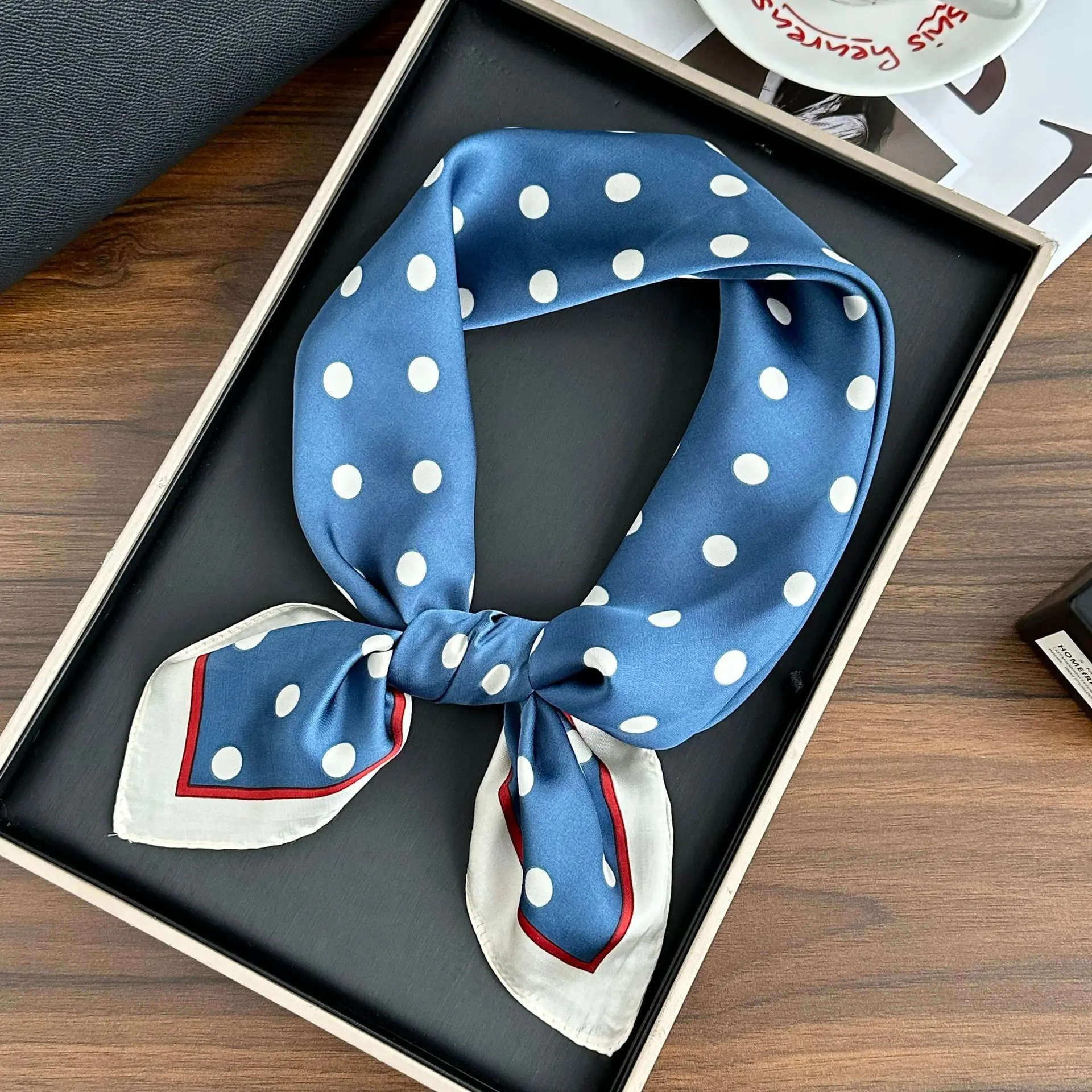 Large wave dot border blue