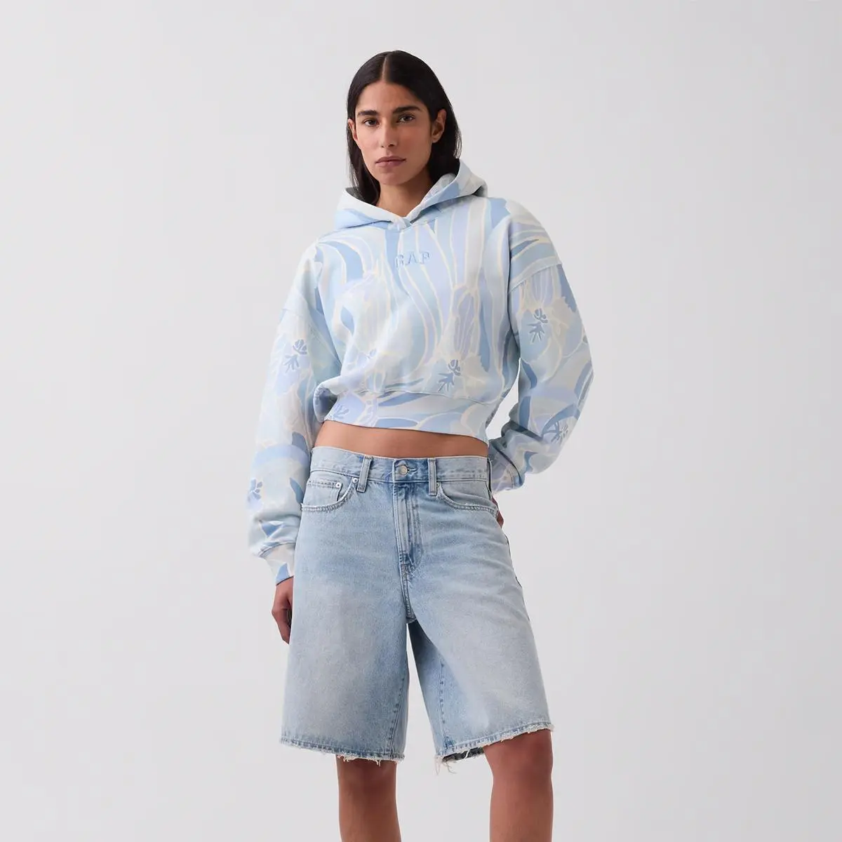 Women's Soft Cotton Blend Cropped Pullover Hoodie with Gap Logo