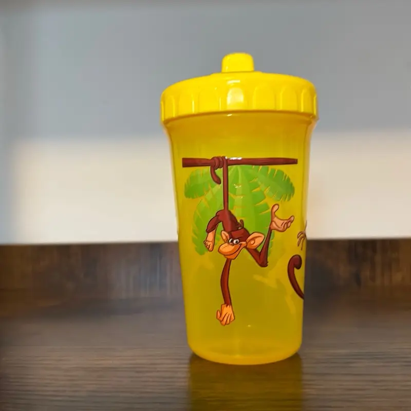 Kid slip proof sippy cup Kid slip proof sippy cup