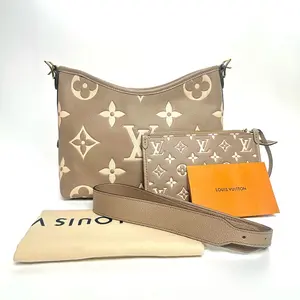 Pre-owned Louis Vuitton Elephant Grey Small Carryall N22446234hd