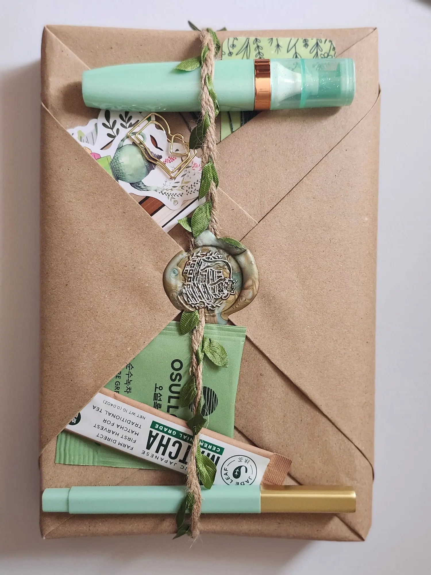 Blind Date with a Book – Curated Literary Gift with Cozy Extras, Gift Idea, Book Gift Box