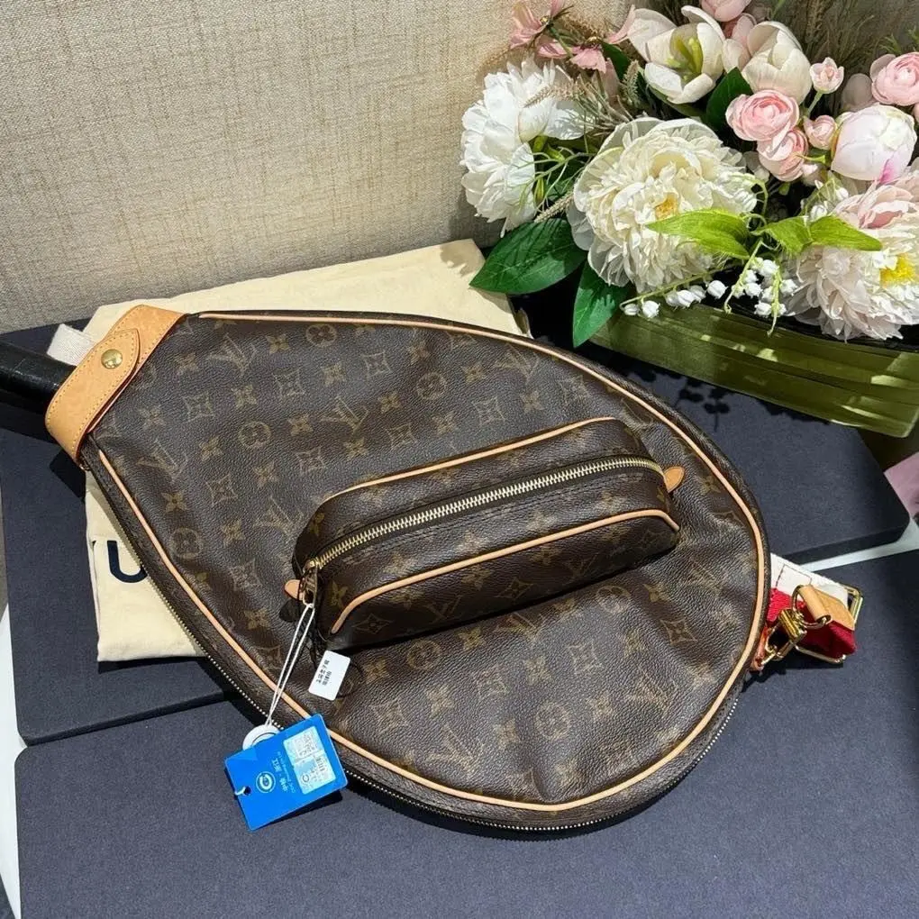 Pre-owned Louis Vuitton Monogram Tennis Bag Includes 3 Original Tennis Balls, Original Dust Bag (SKU: 19286212), Comes With 3 Original Tennis Balls
