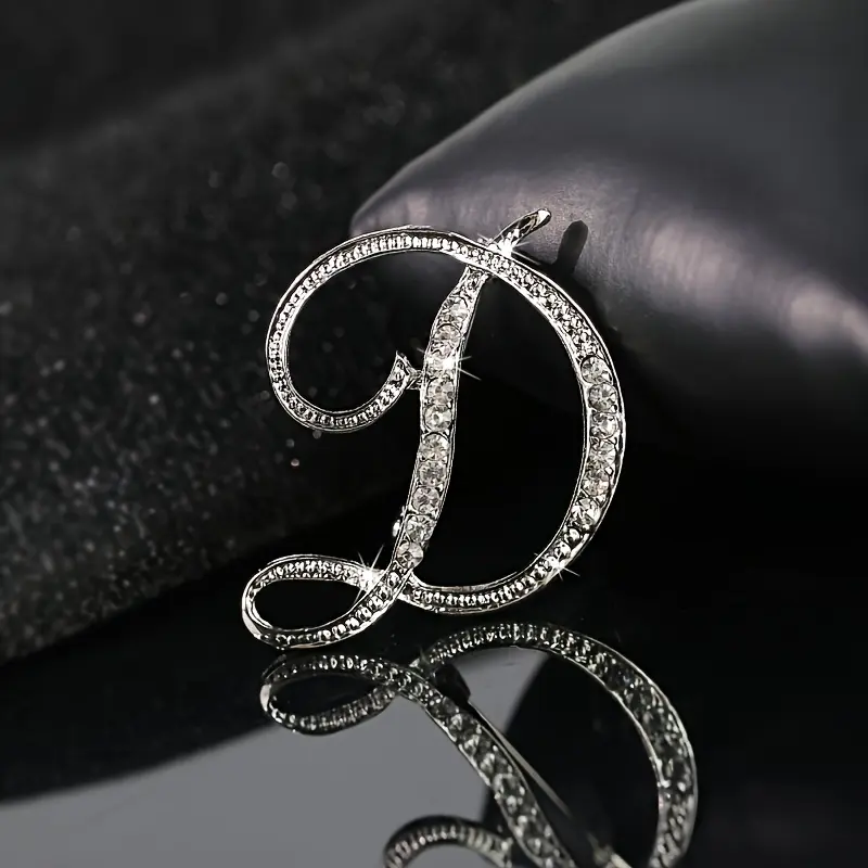 Men's 26-Alphabet Letter Golden Minimalist Metal Coating Brooch - Rhinestone Inset European-American Fashion Accessory for Suit Collars, Ideal Wedding Gift, Male Wear