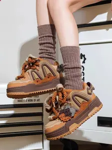 Q-AND 2025 Retro Bread Shoes - Cute Cartoon Waffle Couple Sneakers