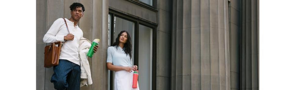 24oz Stainless Steel Vacuum Insulated Thermos Cup, Flip Lid Leak-Proof Travel Mug, Double Wall Insulation for Hot & Cold Drinks, Multiple Colors Reusable Tumbler for Home Office School, Ideal Gift for Adults & Kids