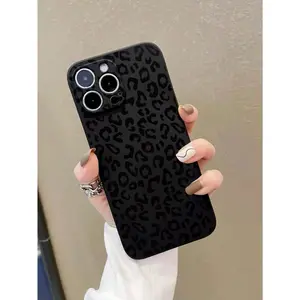 Cheetah spotted colored straight edge minimalist shockproof heavy-duty protective phone case, compatible with iPhone 17/16/15/14/13/12/11/x/xs/xsmax, leopard print phone case, sweet and cool style, a gift for friends, family, and yourself., Cover, Accesso