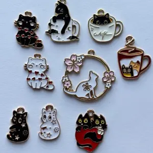 Mystery Cat Kindle Dust Plug Charm