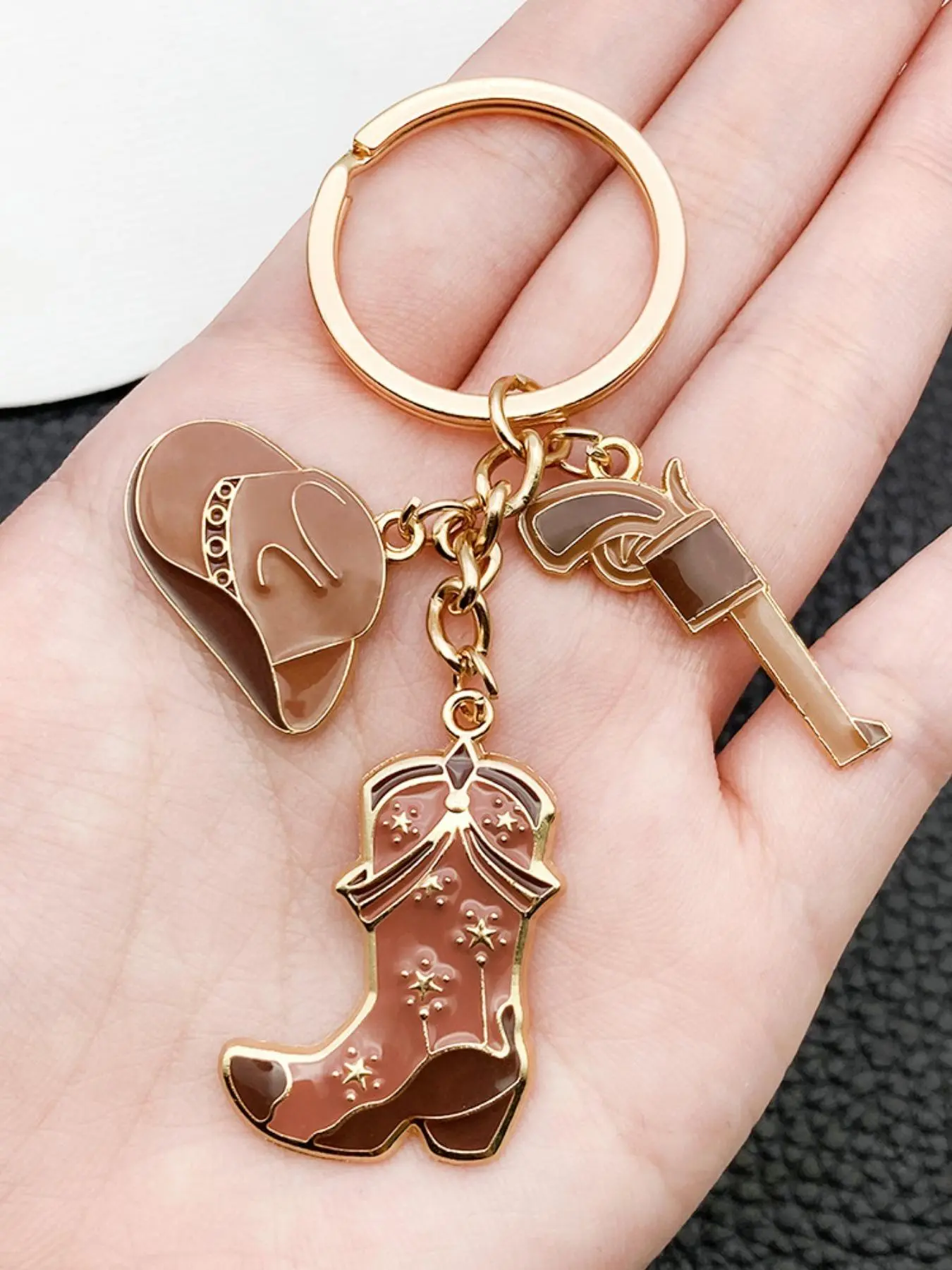 Fashion Western Cowboy Boots & Hat & Pistol Design Keychain, Stylish Keychain, Fashionable Alloy Keychain, Alloy Key Ring for Car Keys, Backpacks, Wallets, Fashion Accessories for Women & Men