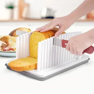 Adjustable Foldable Bread Slicer, Easy-To-Use Precise Guide, Durable Plastic, Perfect for Home Kitchen Use, Ideal for Bread and Toast