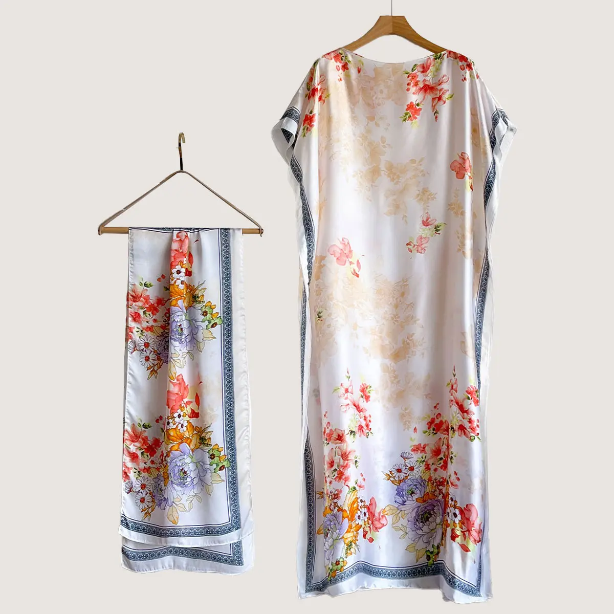 45  Peony gray white