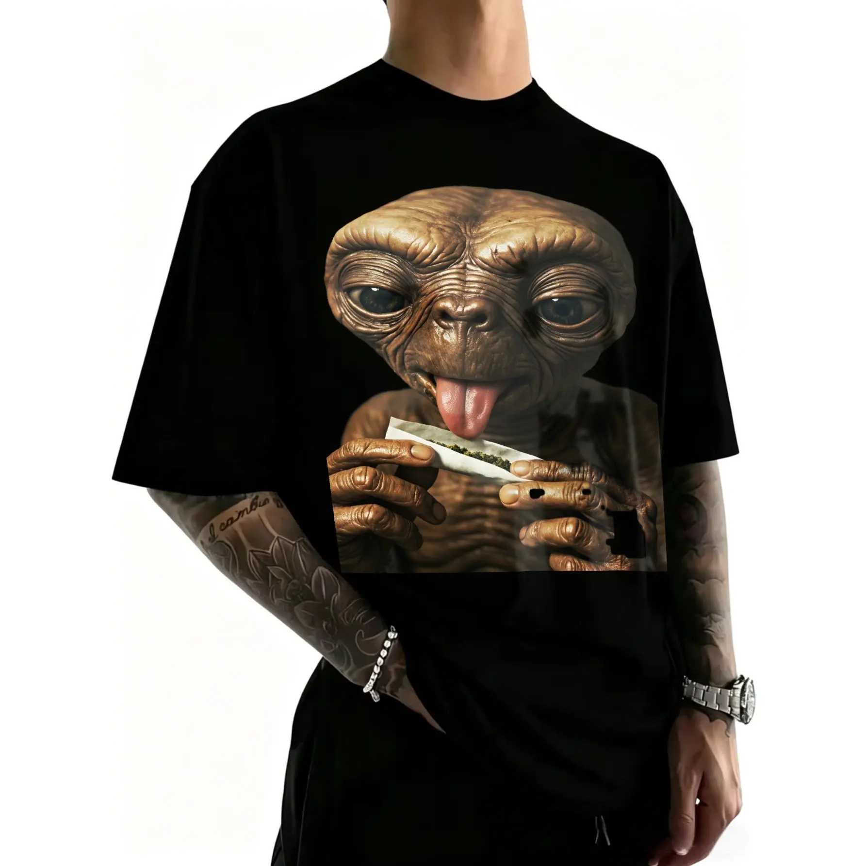 100% Cotton Alien Smoking Joint With Tongue Out T-Shirt for Women Men Outdoor Casual Short Sleeve Comfortable And Versatile Shirt