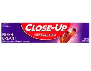 Close-Up Toothpaste, Refreshing Red Gel, Anticavity Fluoride, Cinnamon, 6 Ounce (2 PACK)