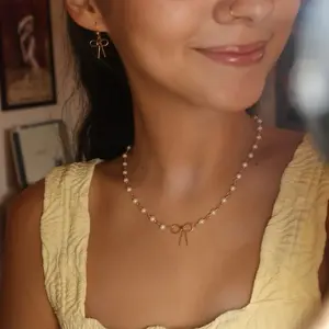 Darla Bow Necklace