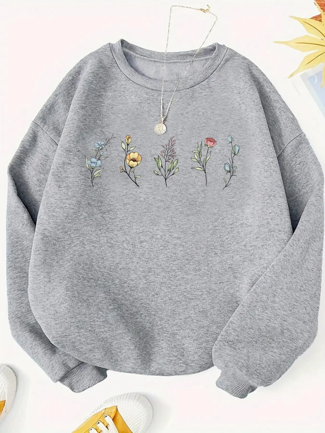 Women's Floral Embroidery Crew Neck Fabric Sweatshirt, Casual Long Sleeve Pullover for Fall & Winter, Women's Clothes for Daily Wear