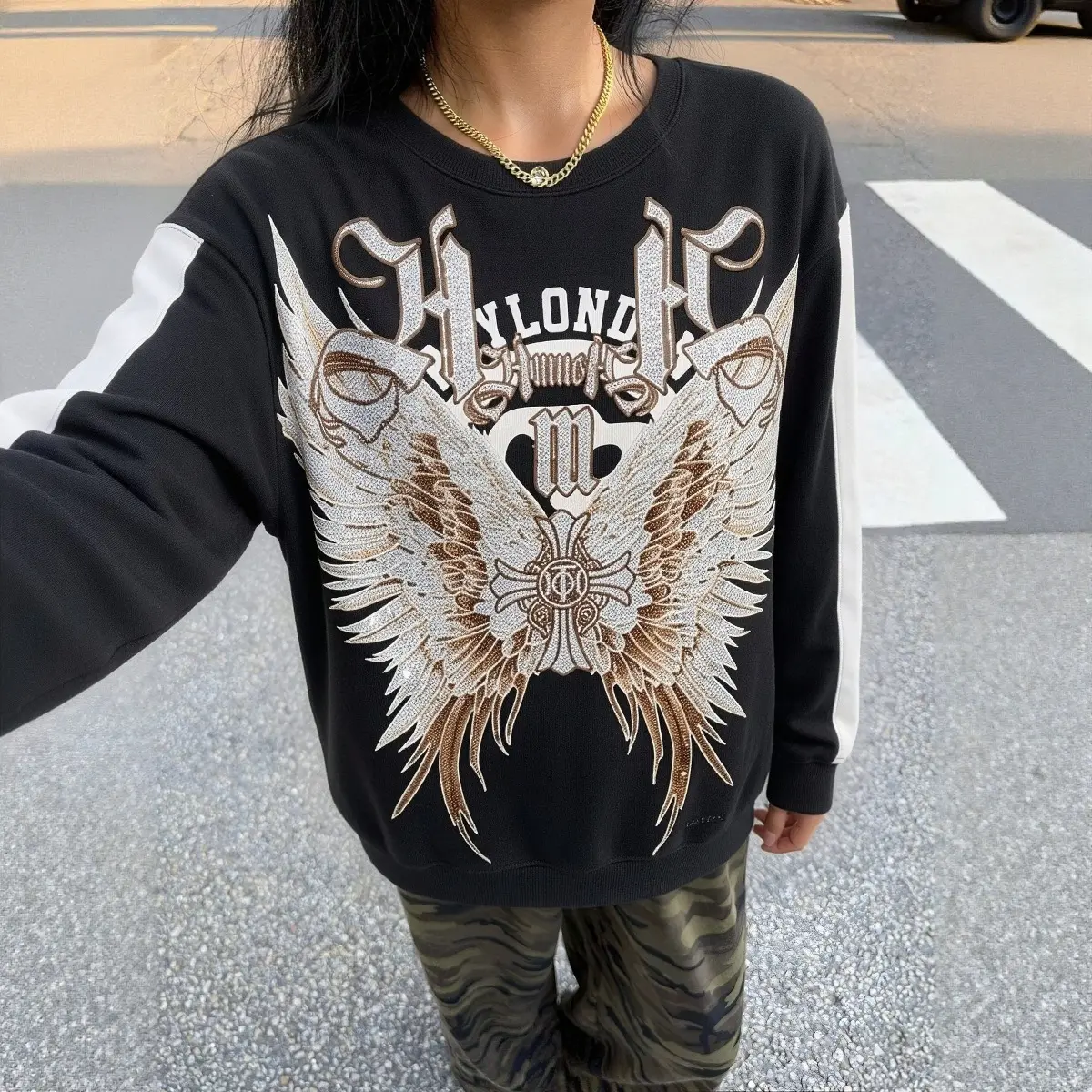 Aesthetic Wings Graphic Crewneck | TCH - B Greenish Camo Style