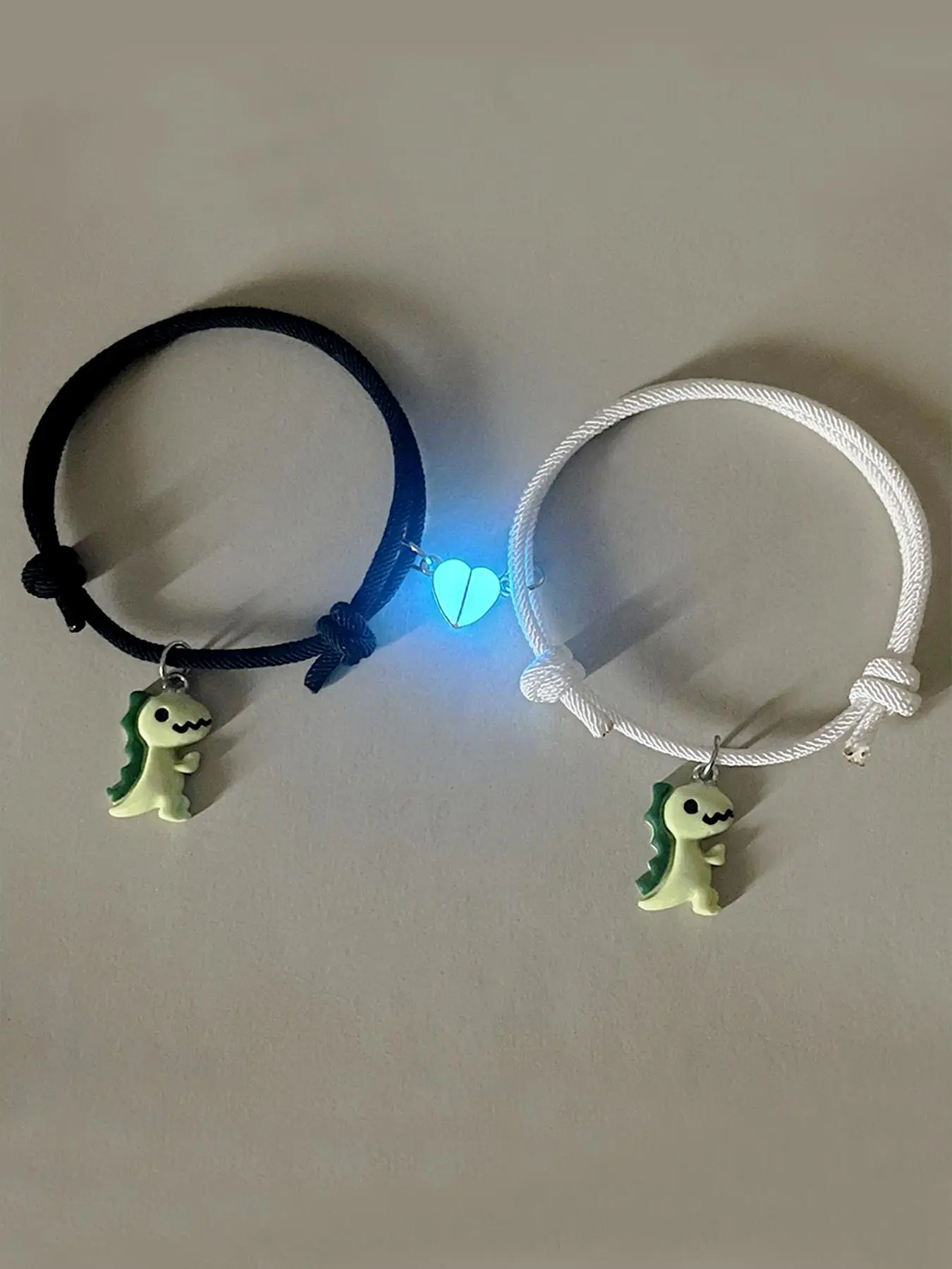 Cute Dinosaur & Magnetic Heart Design Couple Bracelets, 2 Counts/Set Fashionable Matching Bracelet Sets for Women & Men, Trendy All-match Exquisite Jewelry for Valentine's Day Gift