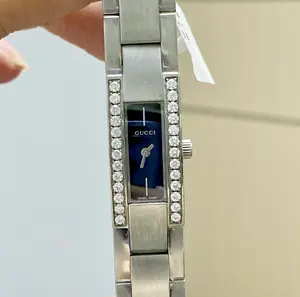 Gucci Vintage 13mm Quartz - Black Dial, Steel Bracelet & Diamond-Set Caseback Ladies Watch MWT000584