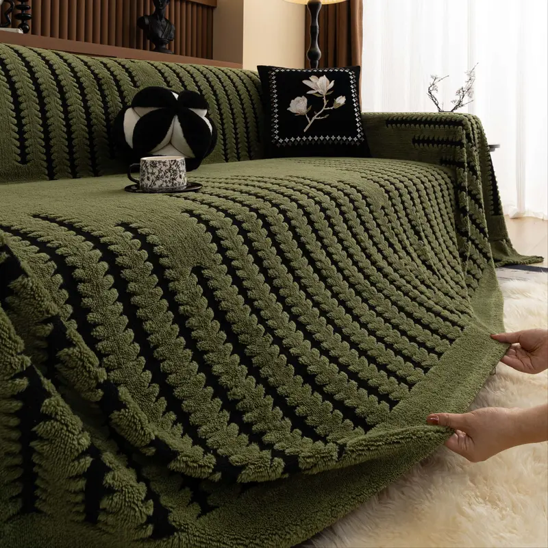 1Pc thickened Short Furry sofa cover for autumn & winter warmth, Sofa Throw Blanket Furniture Protector, Washable Sofa Slipcover for Sectional, Loveseat, Armchair & 2/3/4 Seater Couches for Living Room Decor Sofa Couch Covers