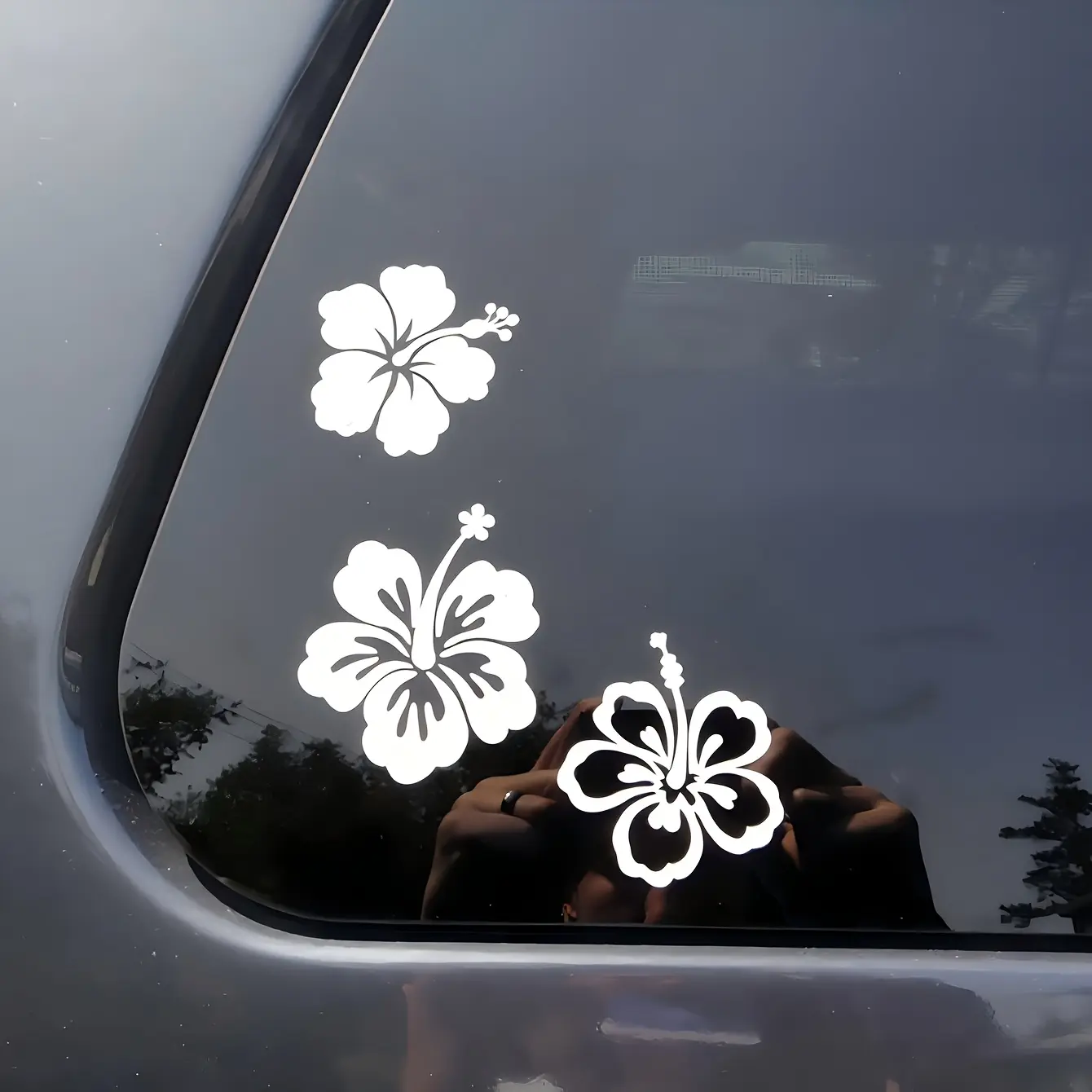 Creative Hibiscus Flower Car Decorative Stickers, Car Decals, Universal Stickers for Car Bodies and Windows, Windshield Sticker, Add a Literary Atmosphere to the Car, Decal for Cars, Car Decoration, Vehicle Exterior Decoration