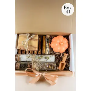 🎃 Halloween Gift Box – Cozy Fall Self-Care & Boo Basket